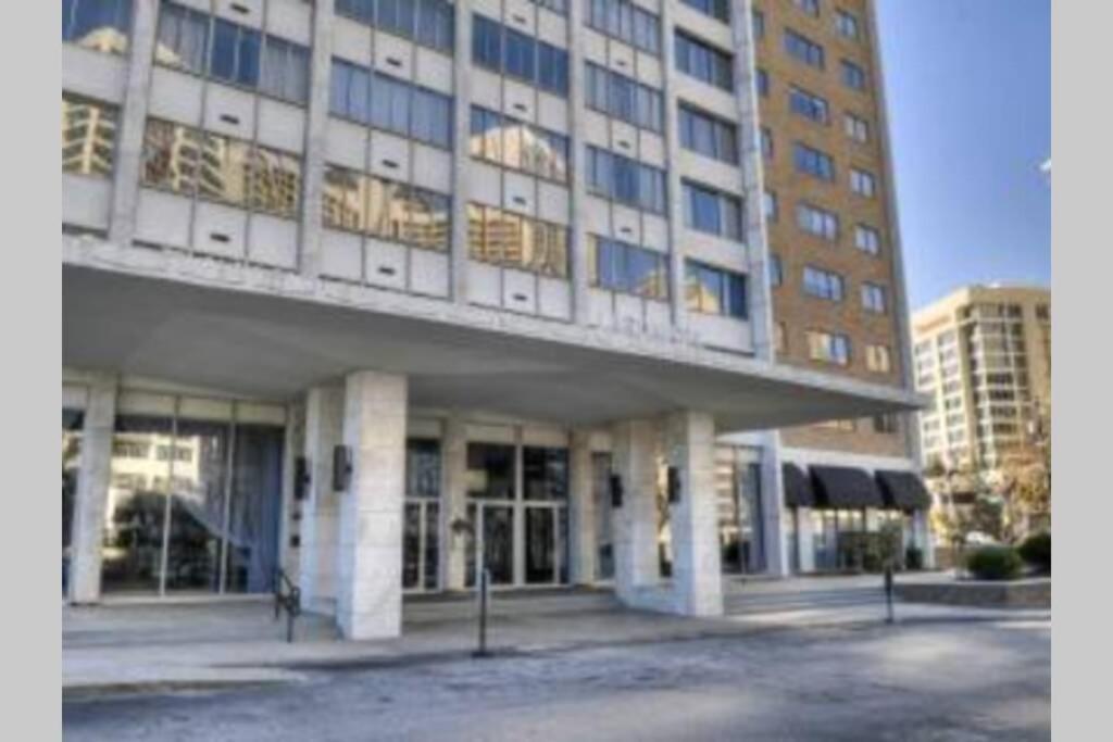 Heart Of Downtown 2Bd 1Free Parking View! Lm1008 Атланта Екстер'єр фото